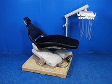Load image into Gallery viewer, Midmark Elevance Dental Patient Exam Chair Programmable Operatory