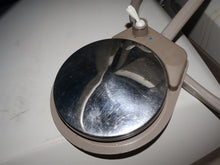 Load image into Gallery viewer, Midmark Elevance Dental Patient Exam Chair Programmable Operatory