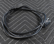 Load image into Gallery viewer, Midmark QuickClean QC3-01 Dental Ultrasonic Cleaner Cavitation Bath
