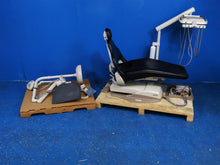 Load image into Gallery viewer, Midmark Elevance Dental Patient Exam Chair Programmable Operatory

